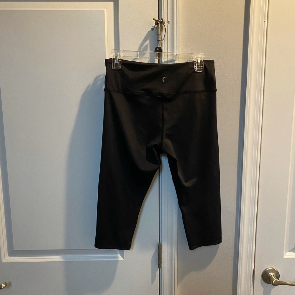 ZYIA- Black Light N Tight Crop 17” size 12
